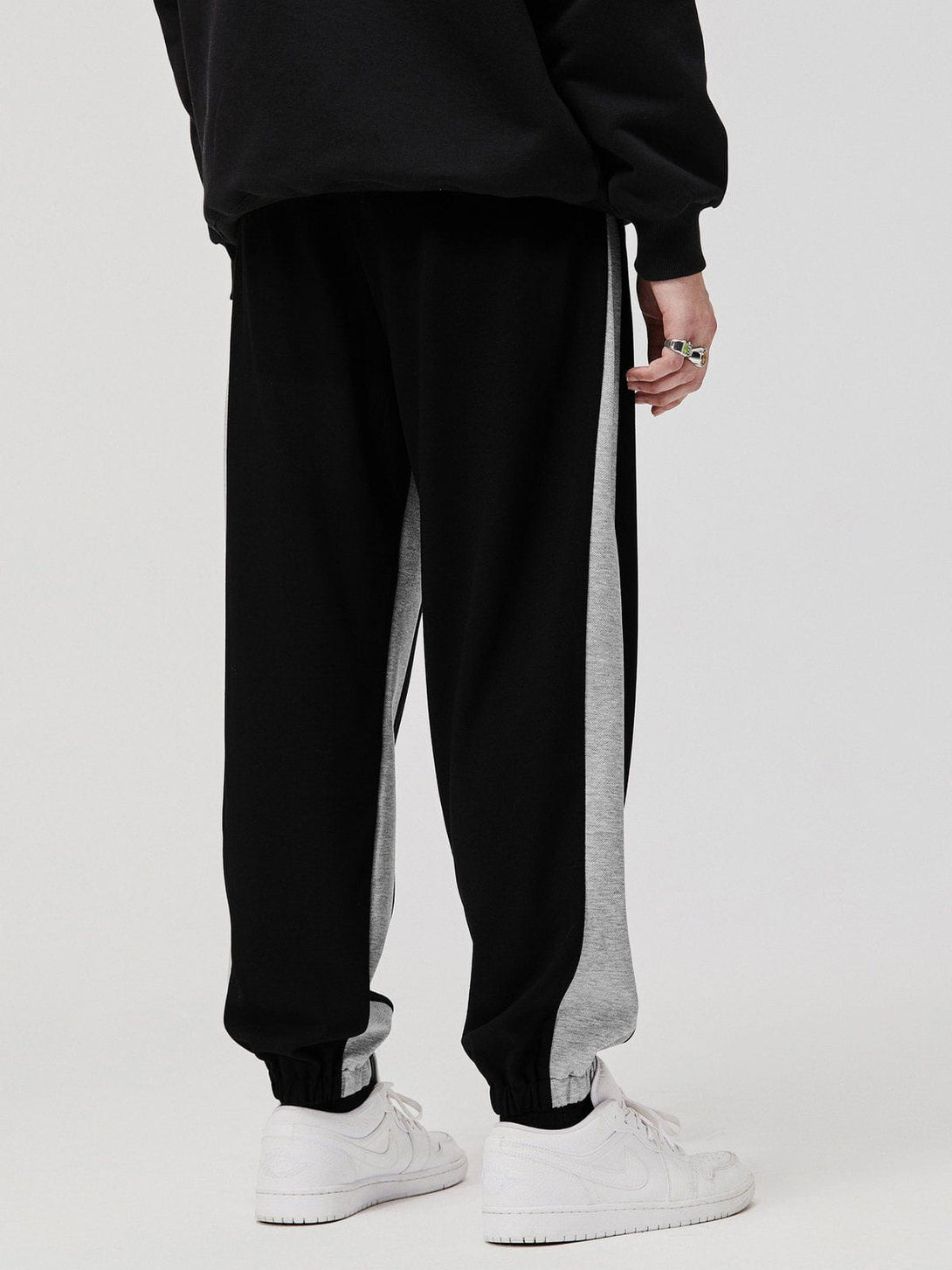 Levefly - Contrast Casual Sweatpants - Streetwear Fashion - levefly.com