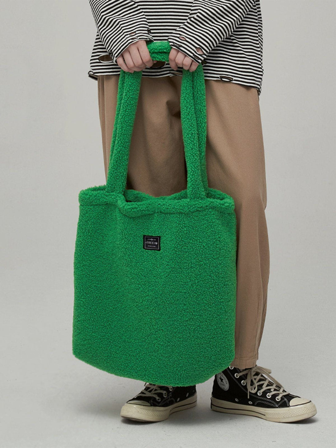 Levefly - Lambswool Shoulder Bag - Streetwear Fashion - levefly.com