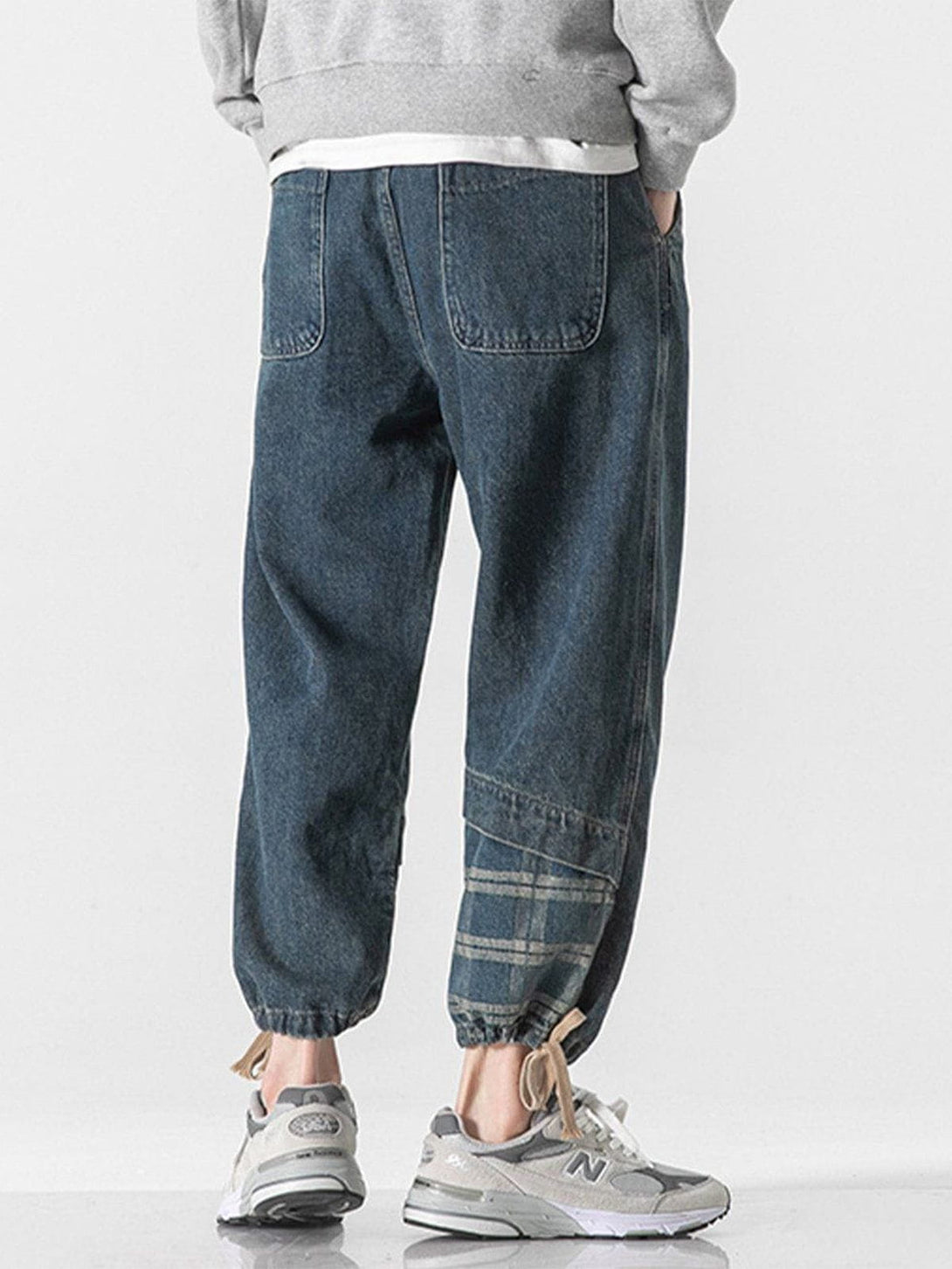 Levefly - Panelled Plaid Belt Embellished Jeans - Streetwear Fashion - levefly.com