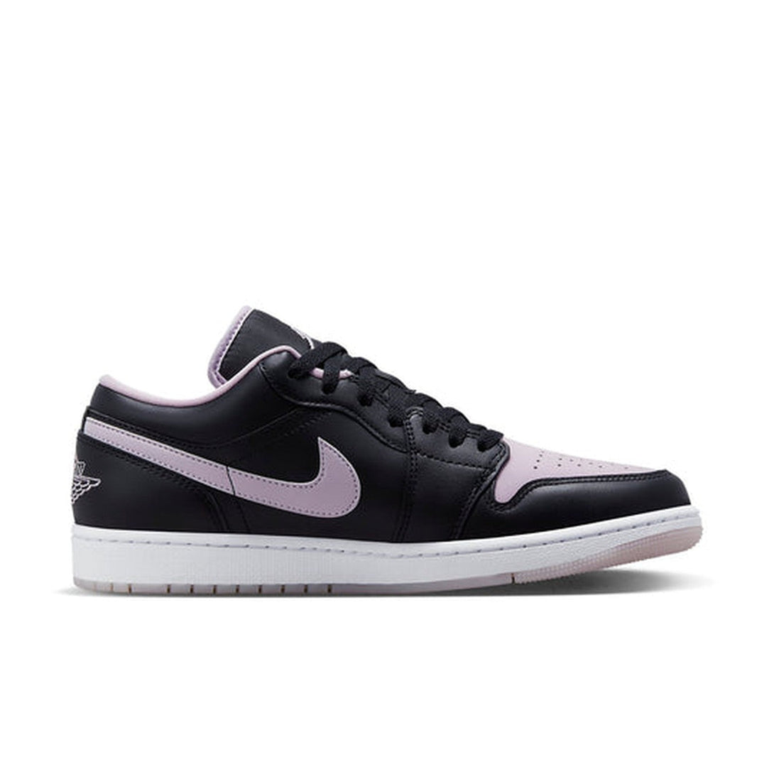 Air Jordan 1 Low SE 'Black Iced Lilac'- Streetwear Fashion 950 - levefly.com