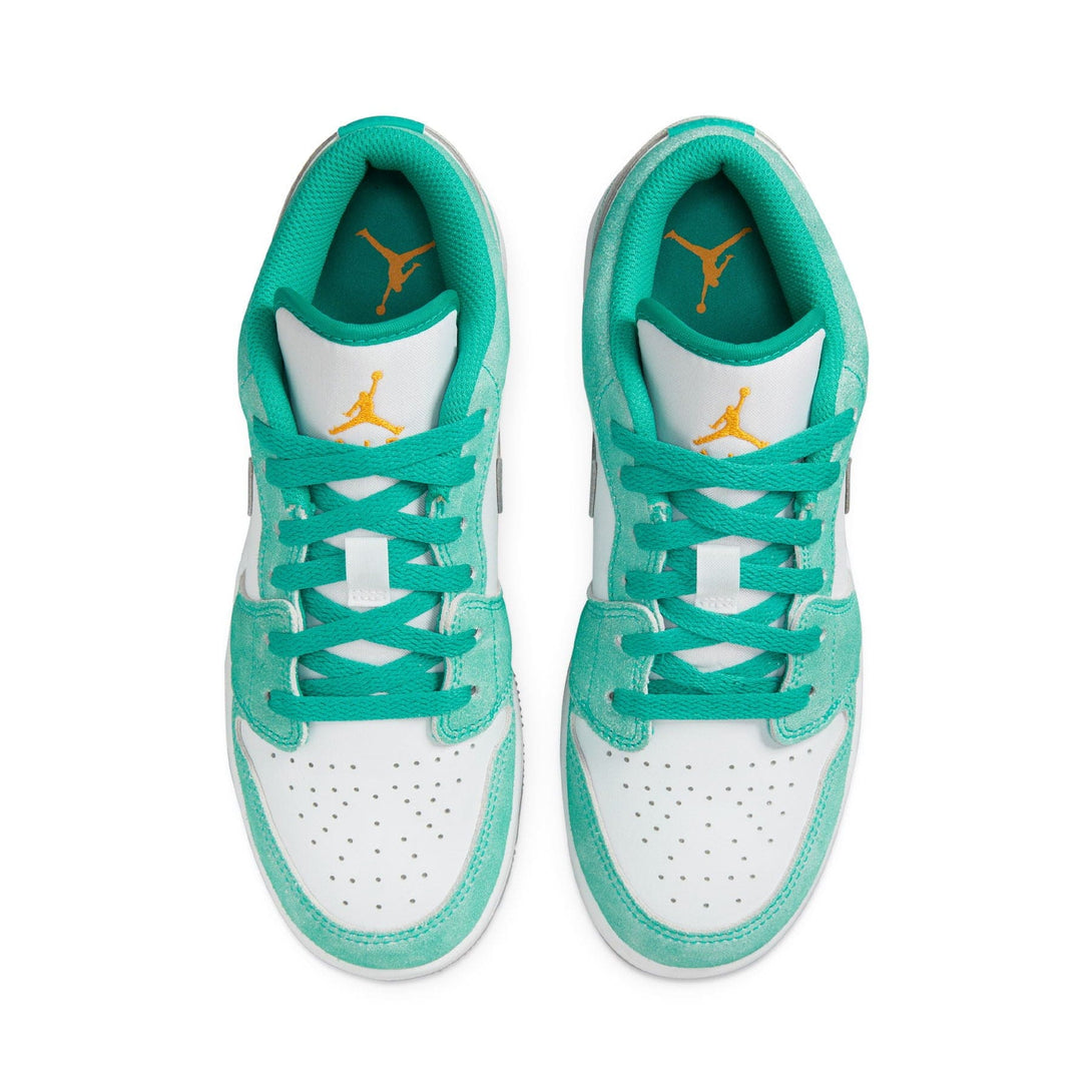 Air Jordan 1 Low SE GS 'New Emerald'- Streetwear Fashion 950 - levefly.com