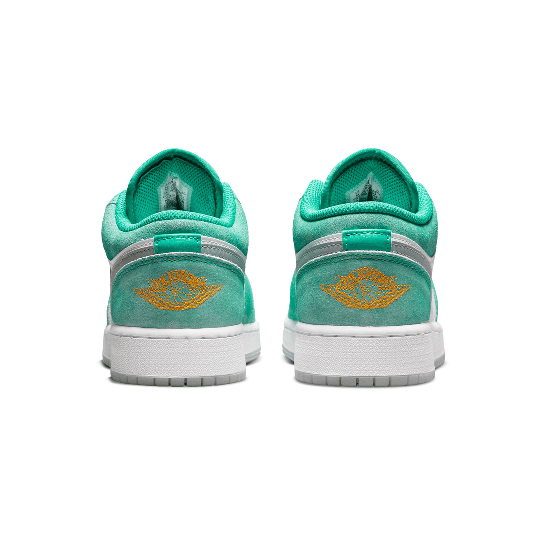 Air Jordan 1 Low SE GS 'New Emerald'- Streetwear Fashion 950 - levefly.com