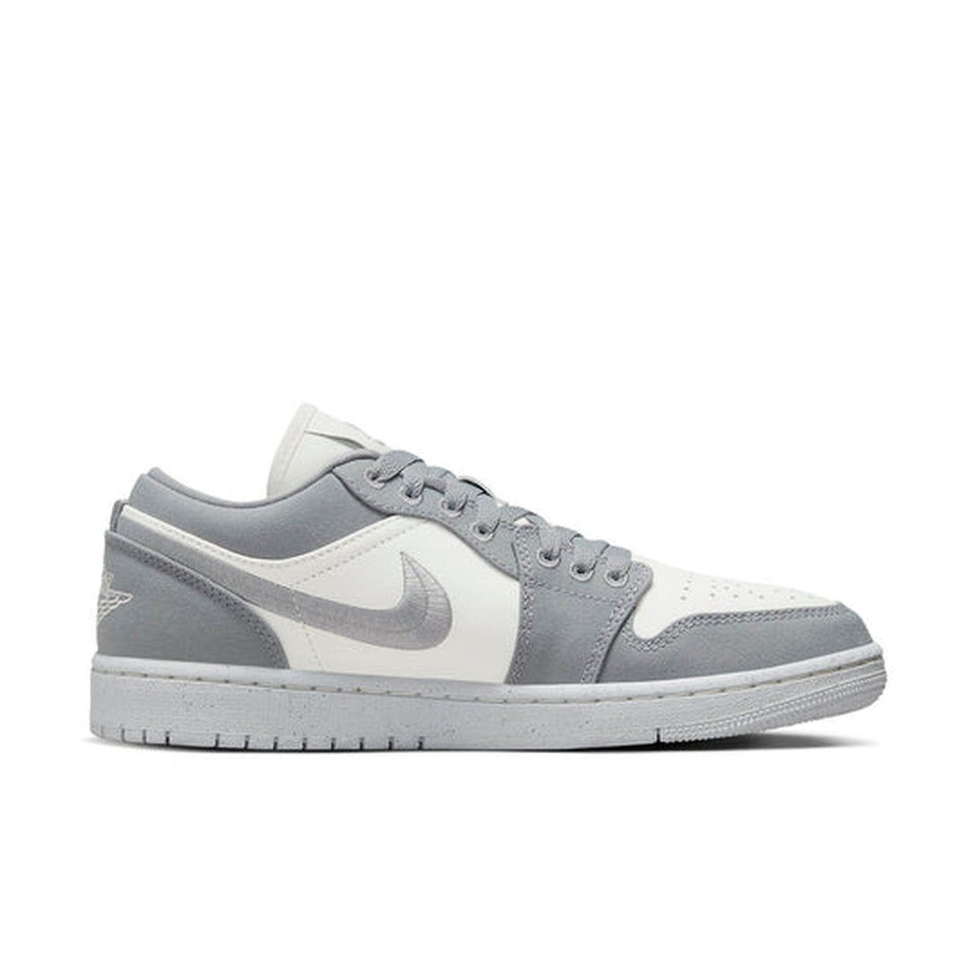 Air Jordan 1 Low SE 'Light Steel Grey' Wmns- Streetwear Fashion 950 - levefly.com