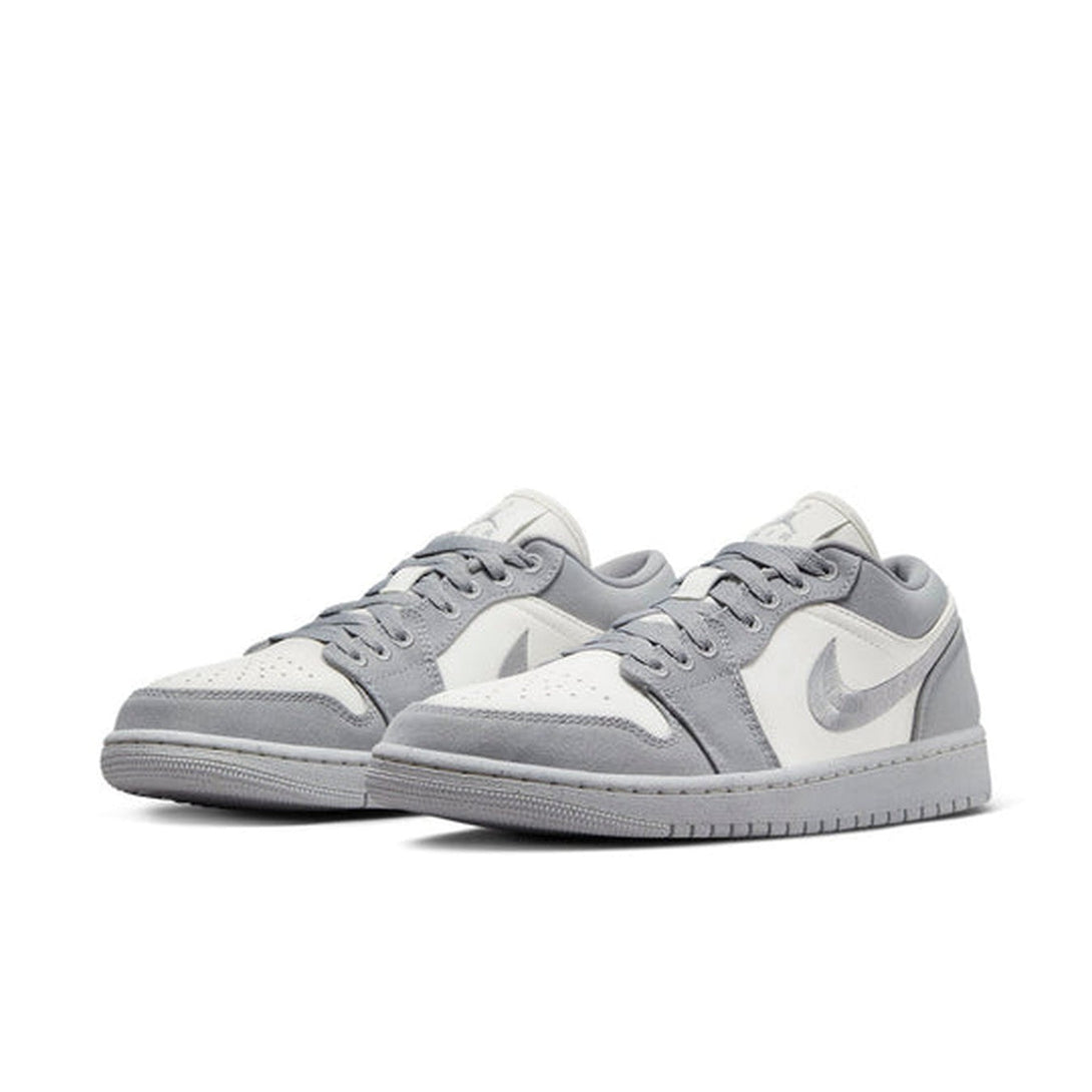 Air Jordan 1 Low SE 'Light Steel Grey' Wmns- Streetwear Fashion 950 - levefly.com