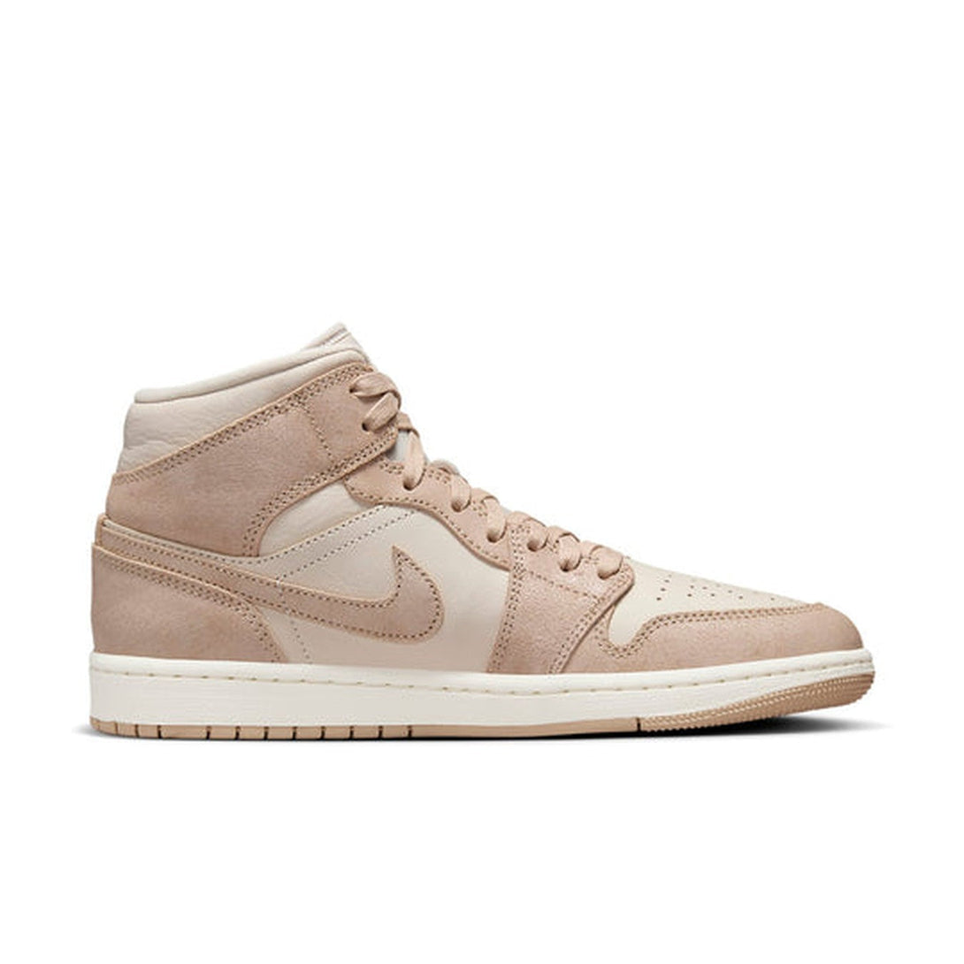 Air Jordan 1 Mid SE 'Legend Light Brown' Wmns- Streetwear Fashion 950 - levefly.com