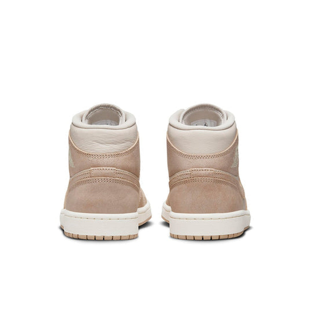 Air Jordan 1 Mid SE 'Legend Light Brown' Wmns- Streetwear Fashion 950 - levefly.com