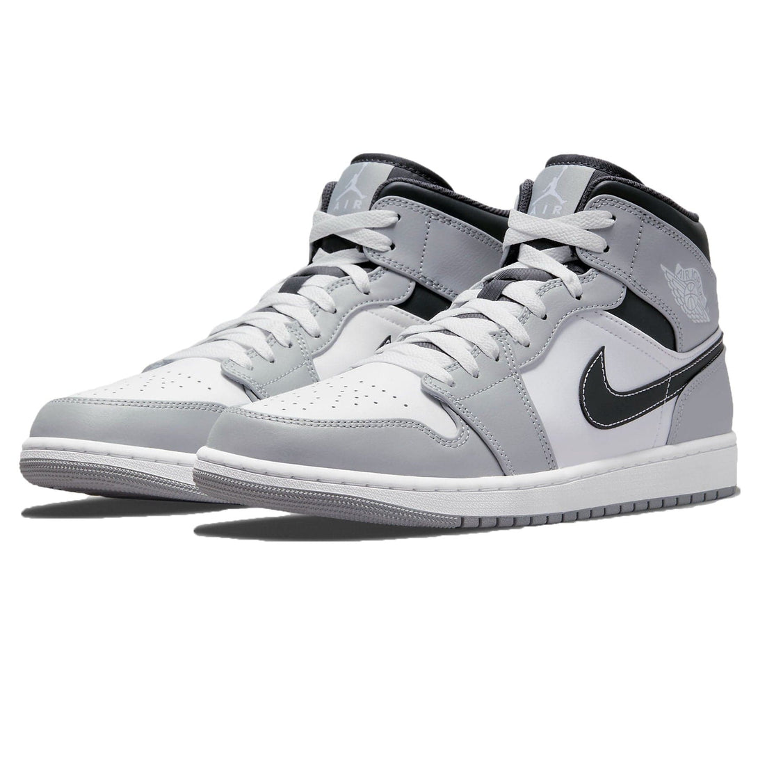 Air Jordan 1 Mid Smoke Grey Anthracite- Streetwear Fashion 950 - levefly.com