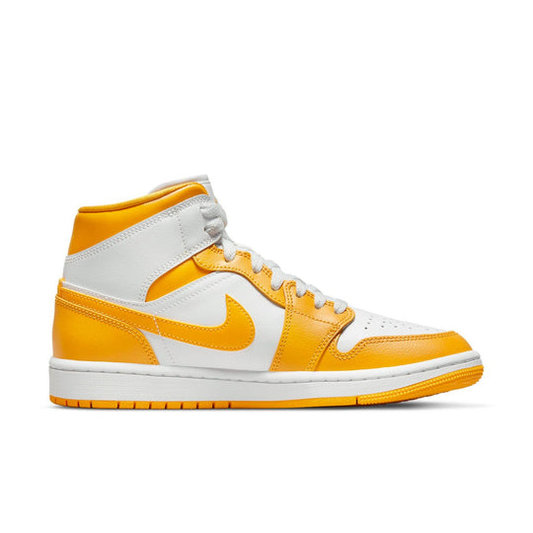 Air Jordan 1 Mid 'University Gold' Wmns- Streetwear Fashion 950 - levefly.com