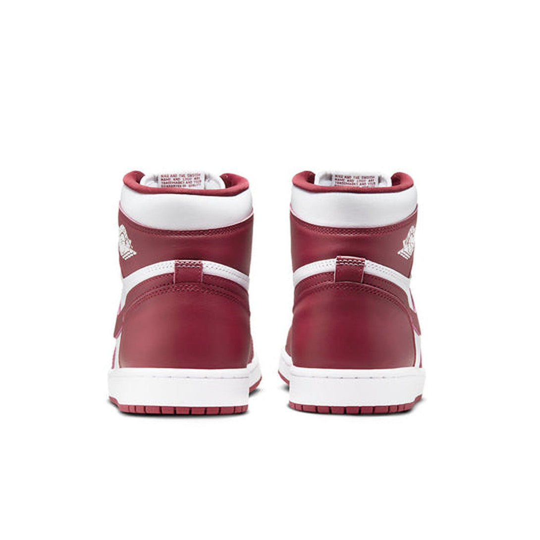 Air Jordan 1 Retro High OG 'White Team Red'- Streetwear Fashion 950 - levefly.com