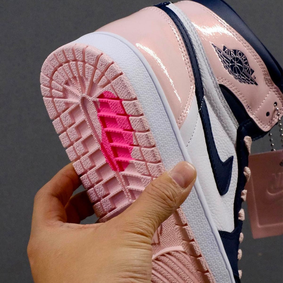 Air Jordan 1 Retro High Wmns OG SE 'Bubble Gum'- Streetwear Fashion 950 - levefly.com