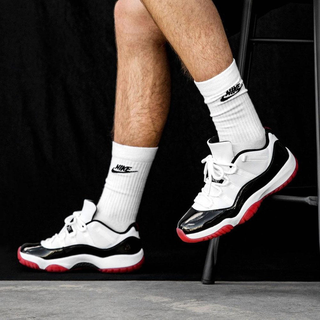 Air Jordan 11 Retro Low 'Concord-Bred'- Streetwear Fashion 950 - levefly.com