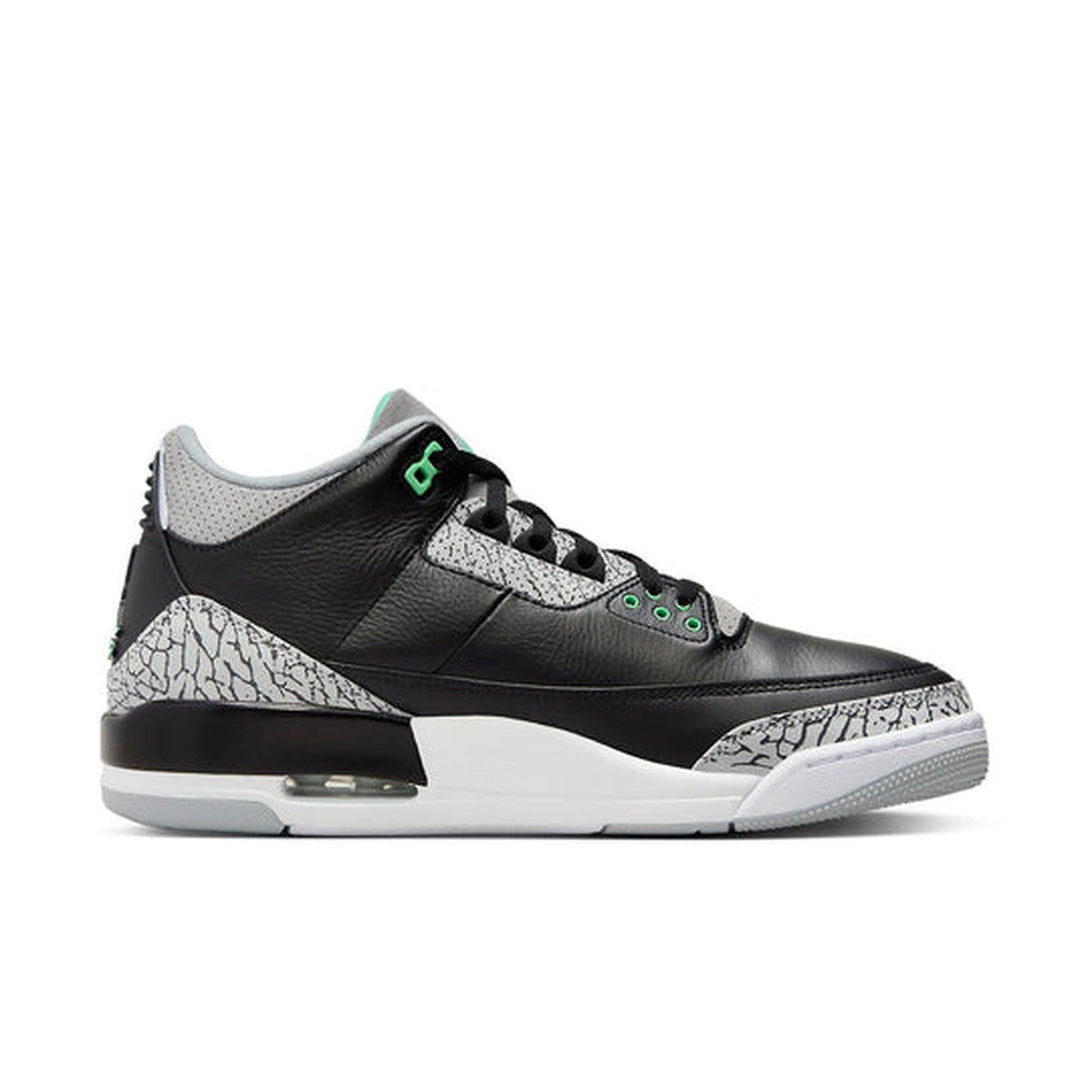 Air Jordan 3 Retro 'Green Glow'- Streetwear Fashion 950 - levefly.com