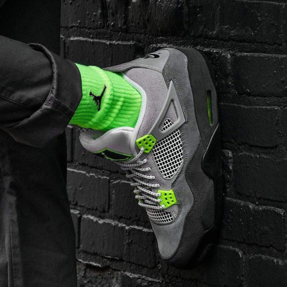 Air Jordan 4 Retro SE 'Neon 95'- Streetwear Fashion 950 - levefly.com