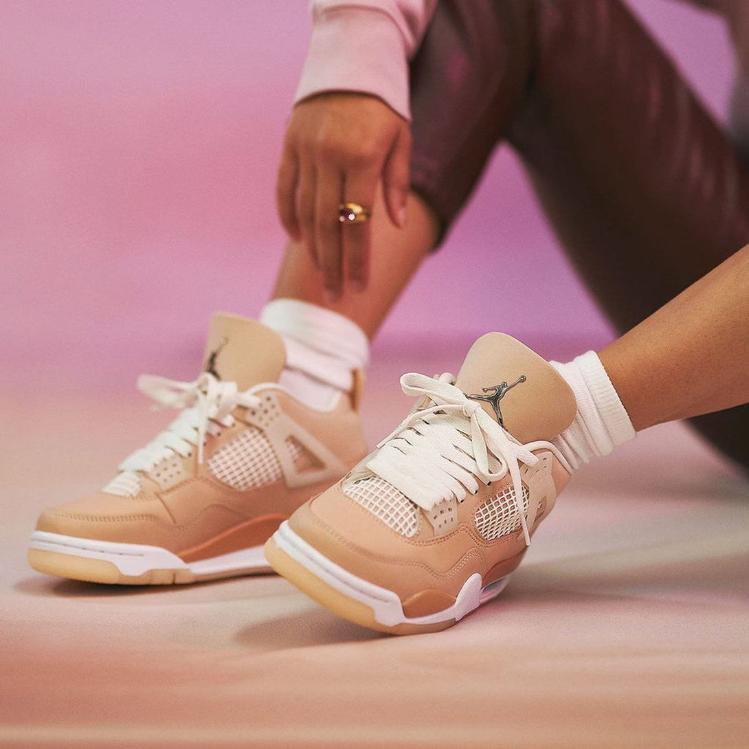 Air Jordan 4 Retro Wmns 'Shimmer'- Streetwear Fashion 950 - levefly.com