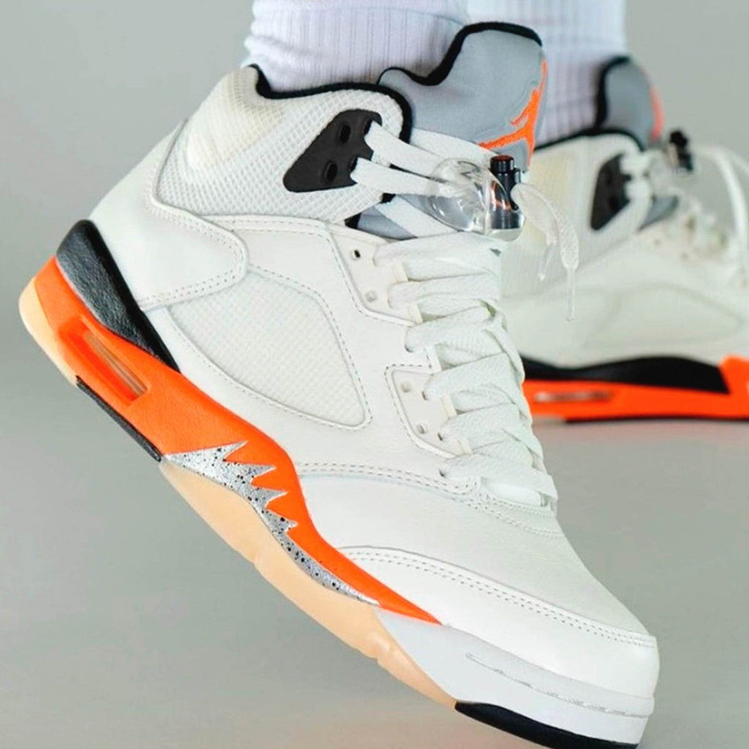 Air Jordan 5 Retro 'Shattered Backboard'- Streetwear Fashion 950 - levefly.com