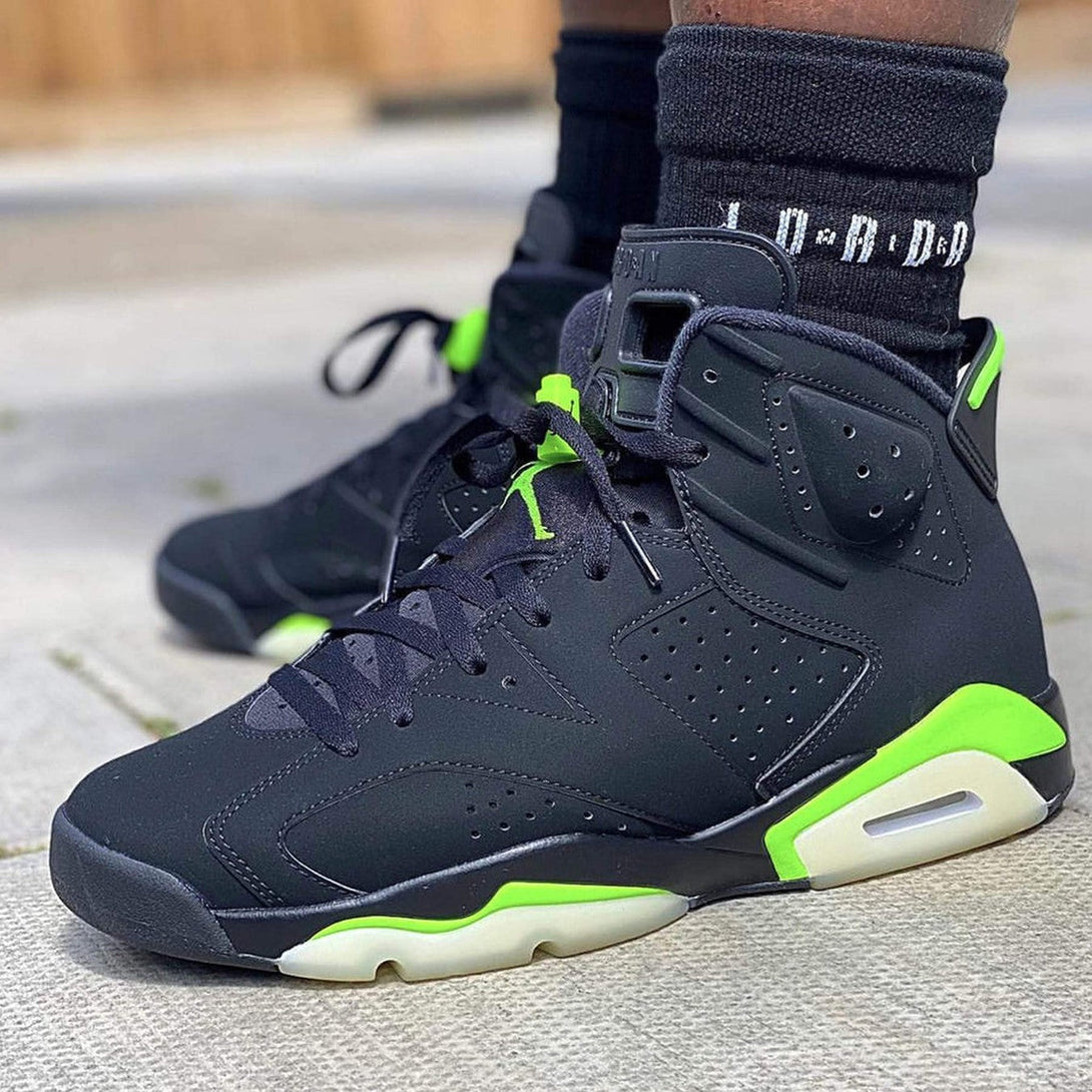 Air Jordan 6 Retro 'Electric Green'- Streetwear Fashion 950 - levefly.com