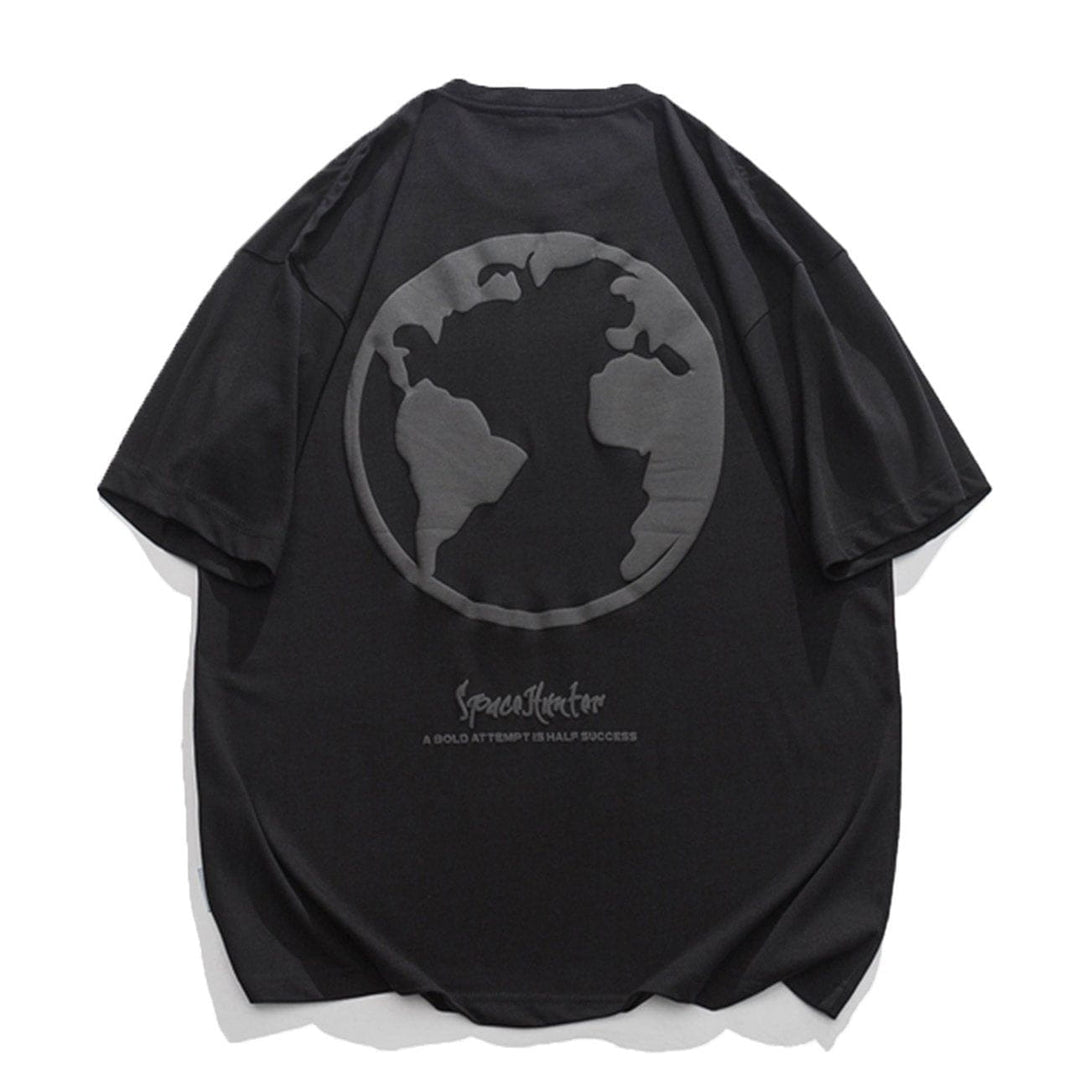 Levefly - Earth Graphic Solid Color Tee - Streetwear Fashion - levefly.com