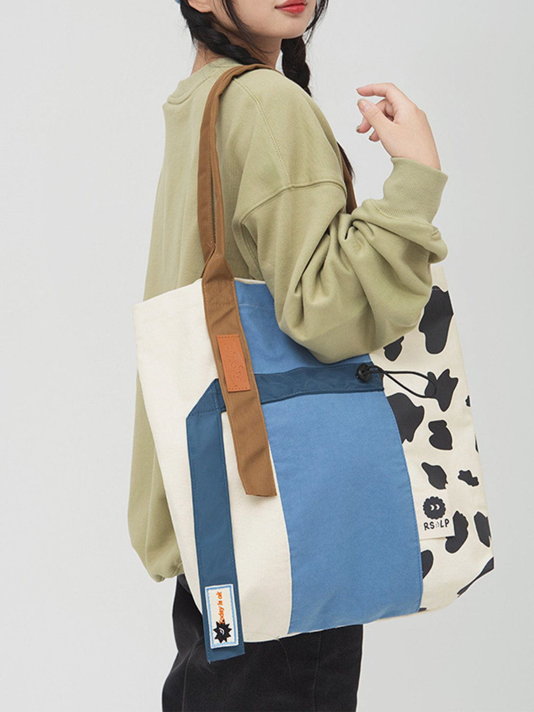 Levefly - Patchwork Cow Pattern Tote Bag - Streetwear Fashion - levefly.com