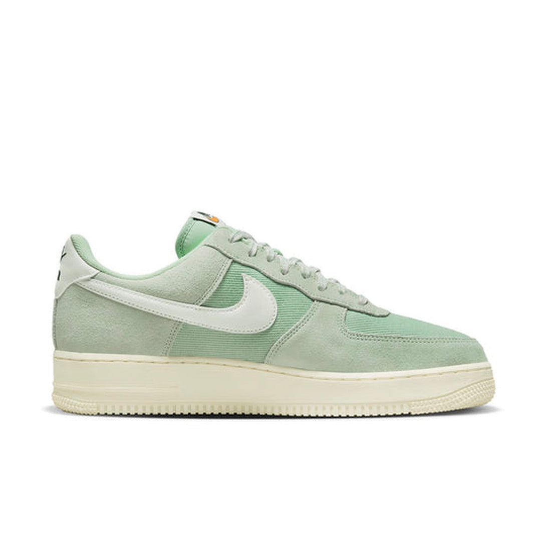 Nike Air Force 1 '07 LV8 'Certified Fresh - Enamel Green'- Streetwear Fashion 950 - levefly.com