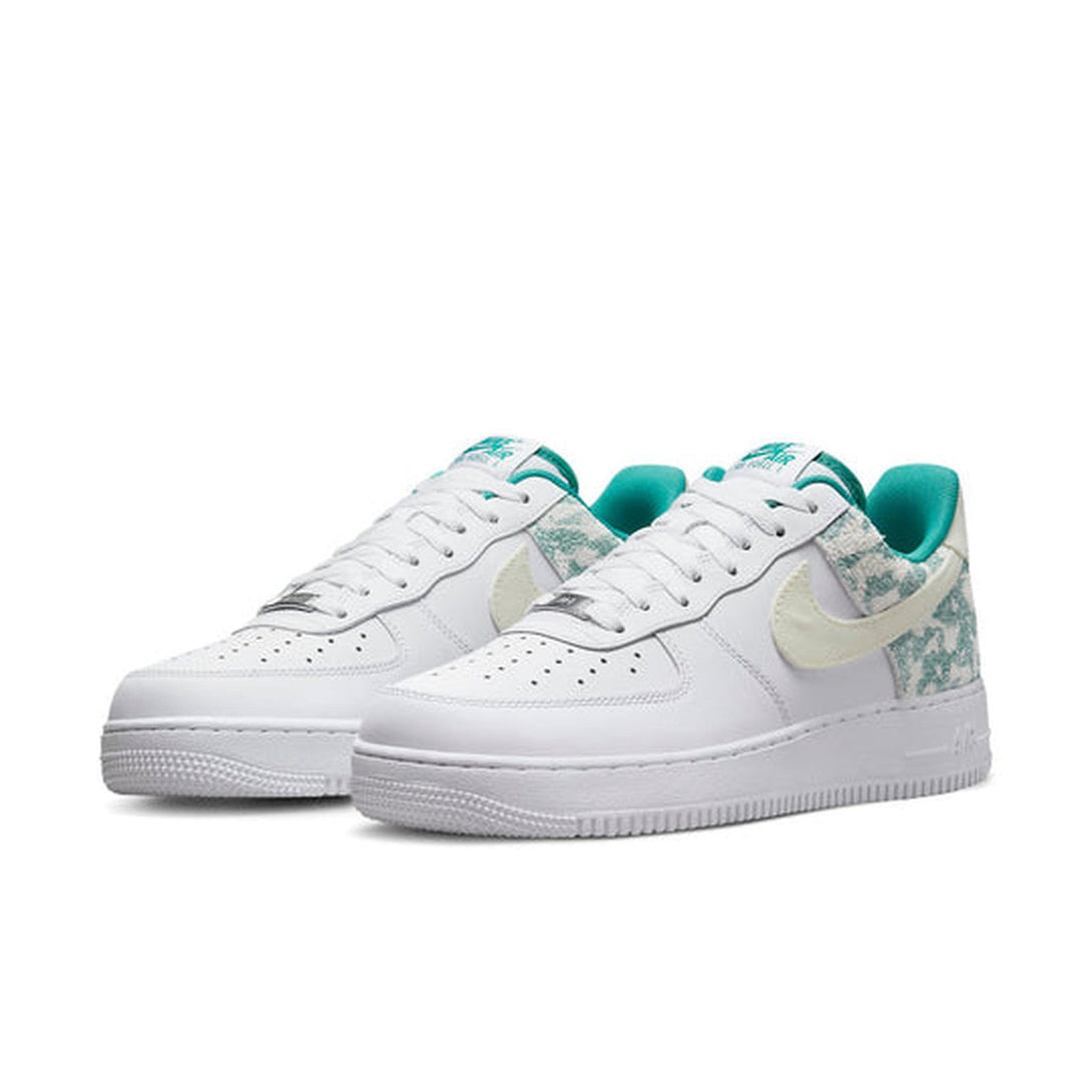 Nike Air Force 1 '07 LV8 'Neptune Green Camo'- Streetwear Fashion 950 - levefly.com