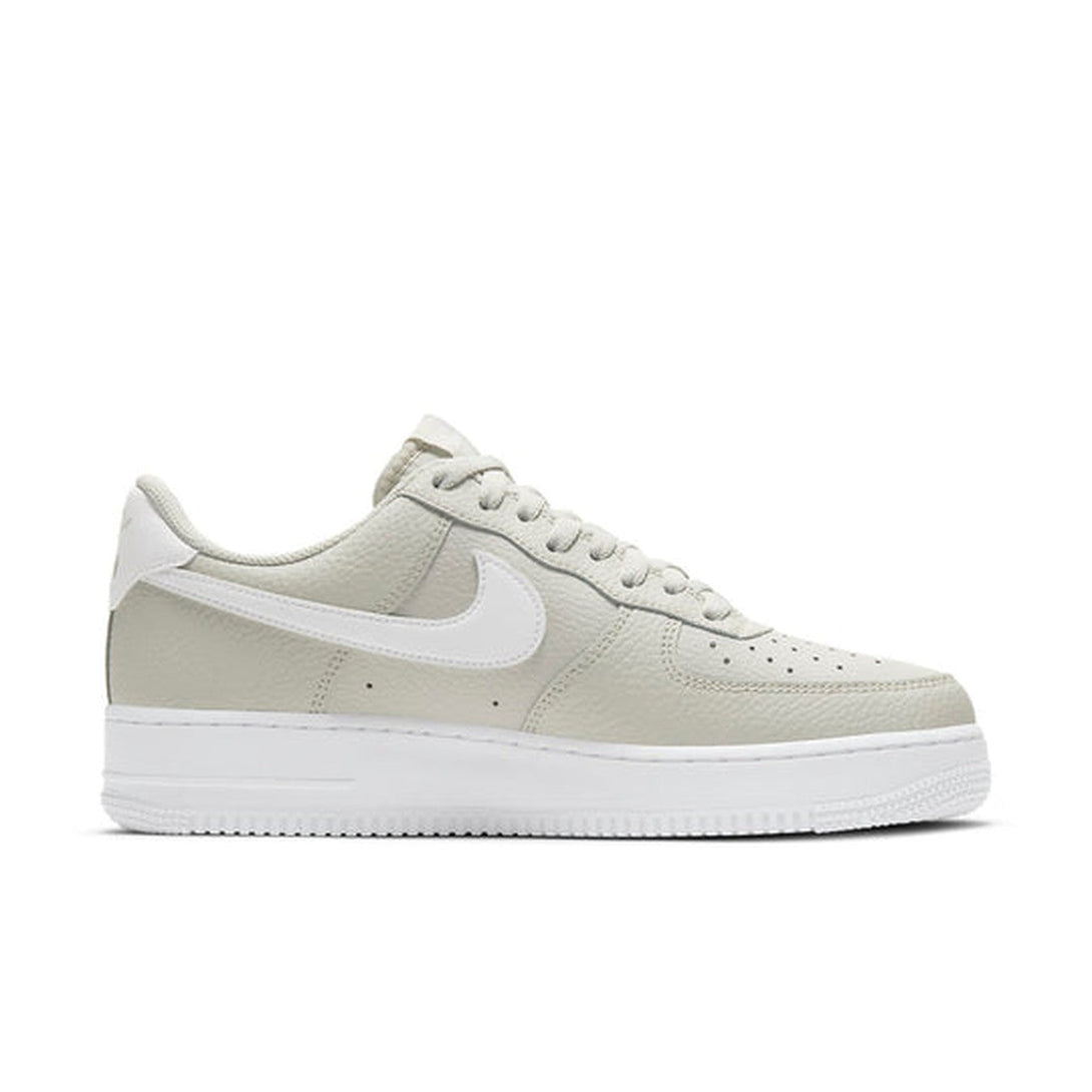 Nike Air Force 1 '07 'Light Bone'- Streetwear Fashion 950 - levefly.com