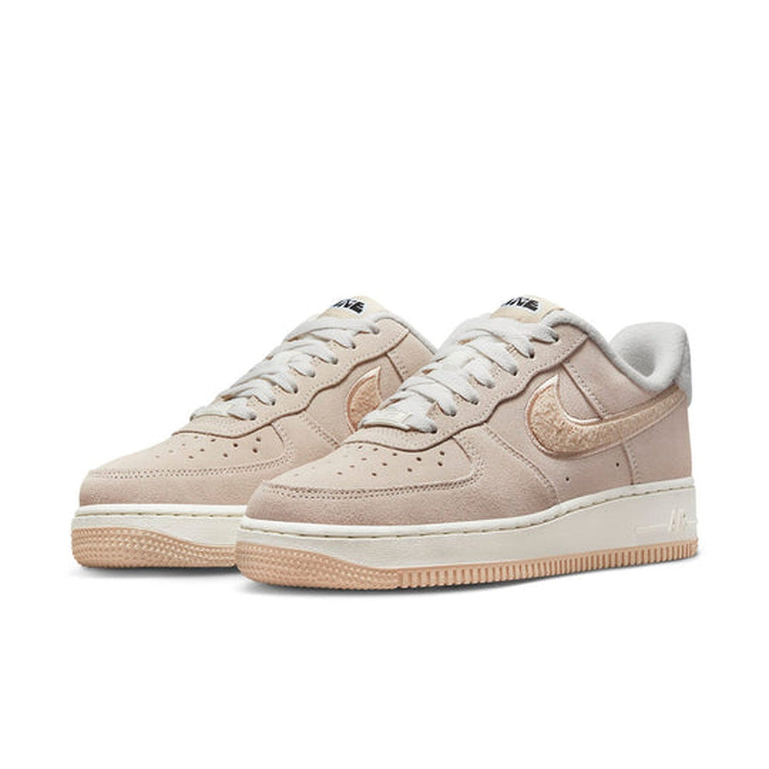 Nike Air Force 1 '07 SE 'Sanddrift Sherpa'- Streetwear Fashion 950 - levefly.com