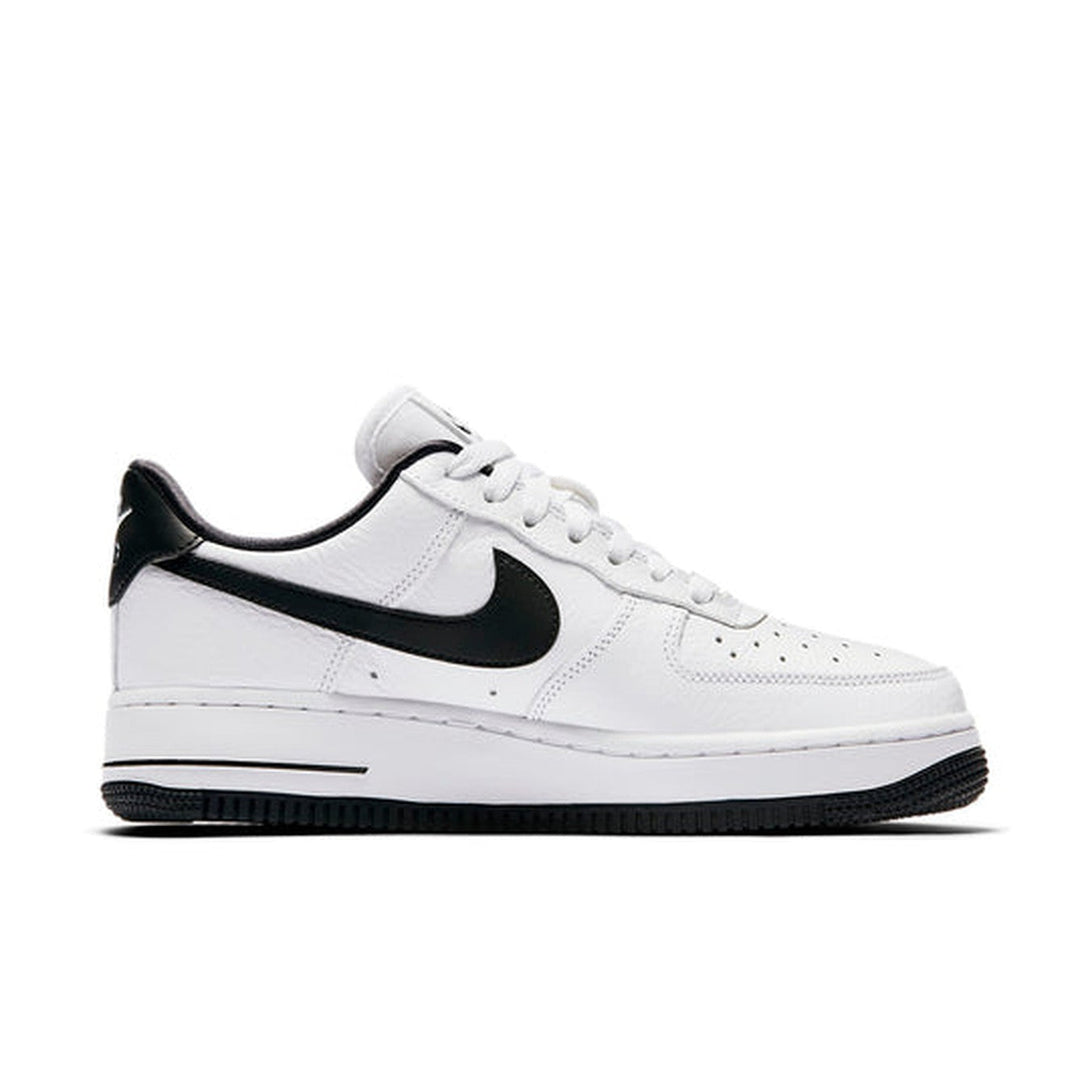 Nike Air Force 1 '07 SE 'White Black'- Streetwear Fashion 950 - levefly.com