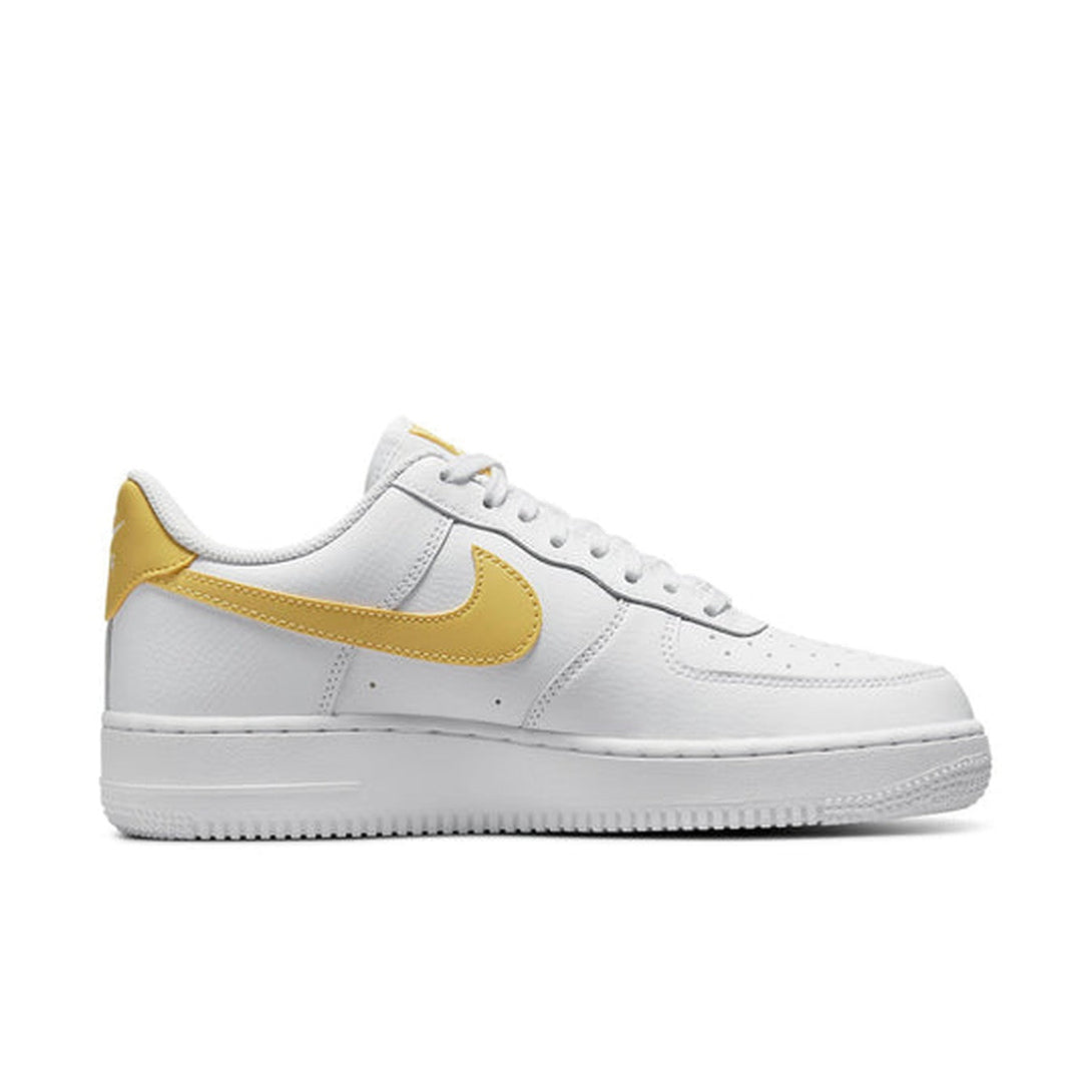 Nike Air Force 1 '07 'Saturn Gold'- Streetwear Fashion 950 - levefly.com