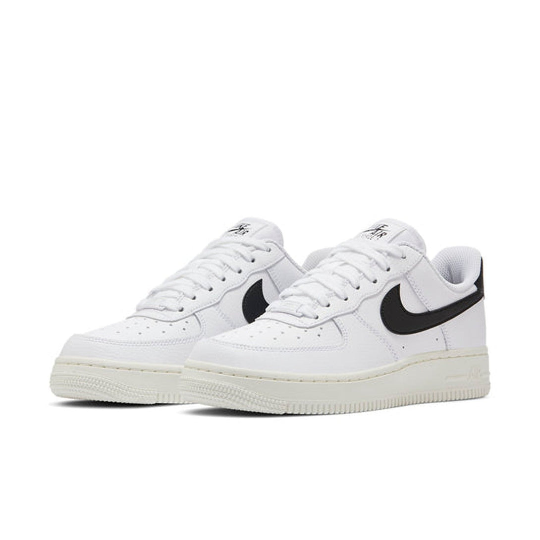 Nike Air Force 1 '07 'White Black Cream Sole'- Streetwear Fashion 950 - levefly.com