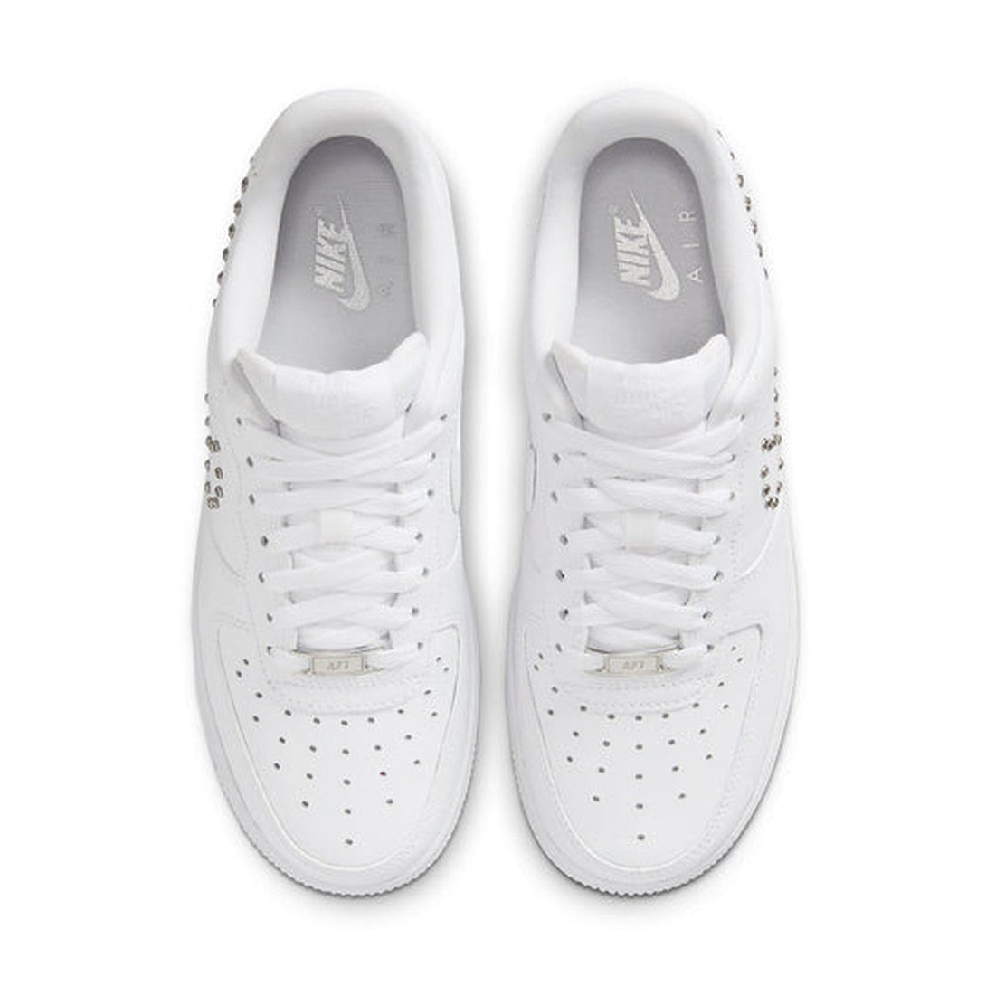 Nike Air Force 1 '07 'White Chrome'- Streetwear Fashion 950 - levefly.com