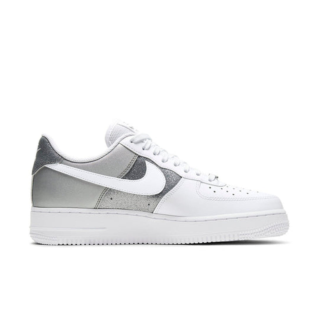 Nike Air Force 1 '07 'White Metallic Silver'- Streetwear Fashion 950 - levefly.com