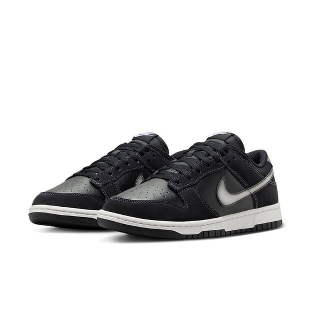 Nike Dunk Low 'Airbrush - Black'- Streetwear Fashion 950 - levefly.com