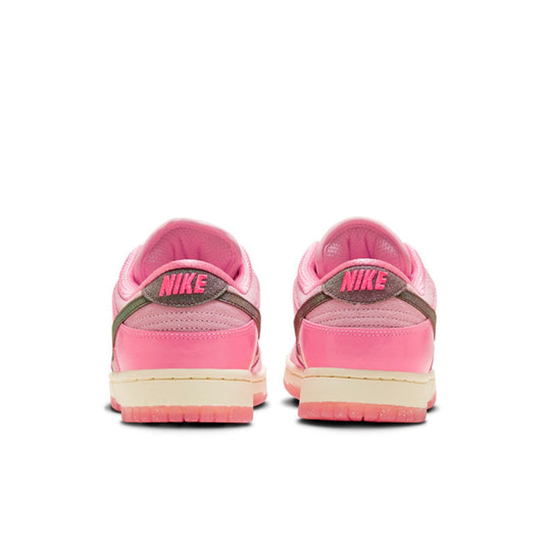 Nike Dunk Low 'Barbie'- Streetwear Fashion 950 - levefly.com