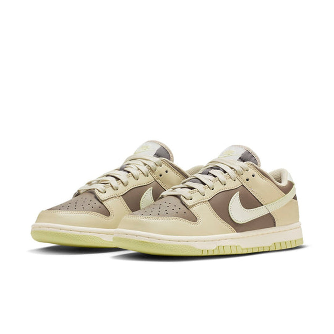 Nike Dunk Low 'Cream Brown'- Streetwear Fashion 950 - levefly.com