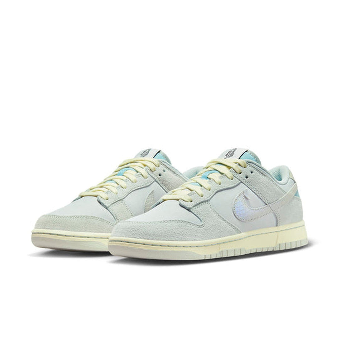 Nike Dunk Low 'Gone Fishing'- Streetwear Fashion 950 - levefly.com