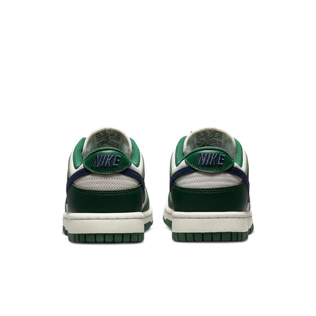 Nike Dunk Low 'Gorge Green'- Streetwear Fashion 950 - levefly.com