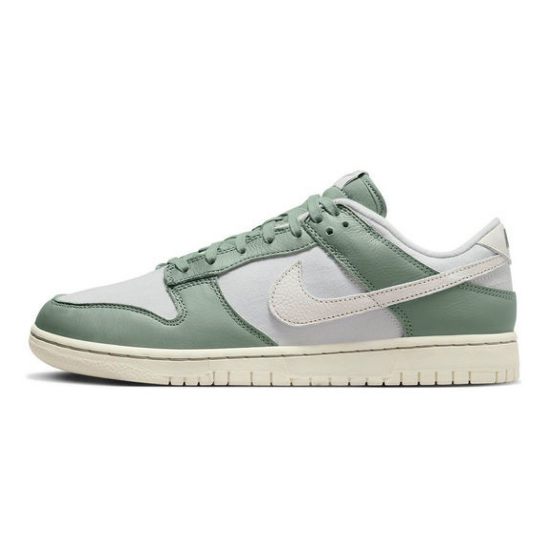 Nike Dunk Low 'Mica Green'- Streetwear Fashion 950 - levefly.com