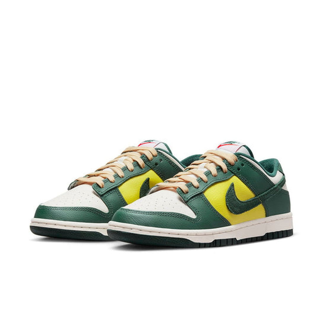 Nike Dunk Low 'Noble Green'- Streetwear Fashion 950 - levefly.com