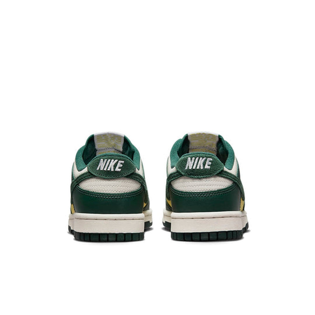 Nike Dunk Low 'Noble Green'- Streetwear Fashion 950 - levefly.com