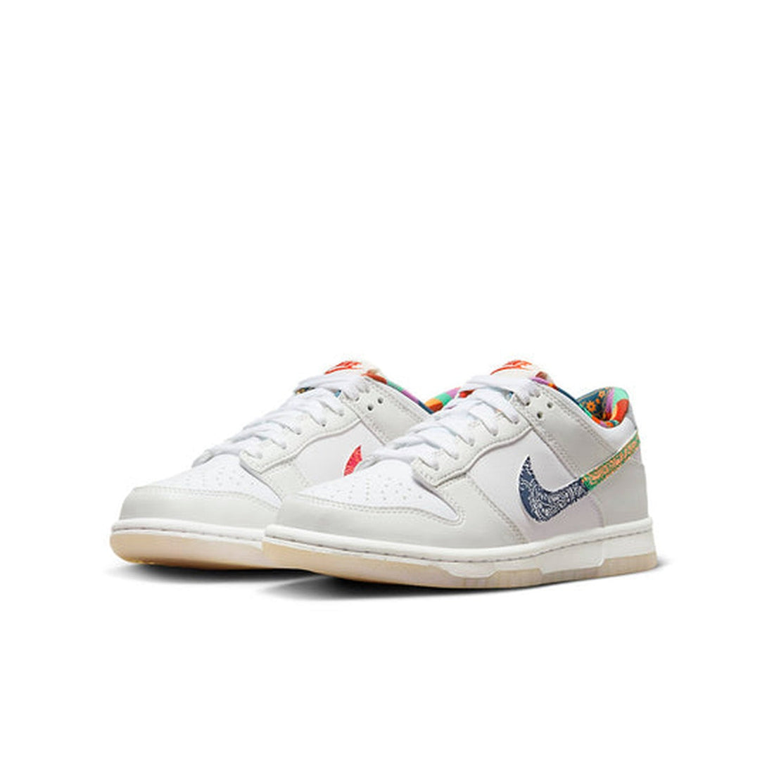 Nike Dunk Low 'Paisley Multi'- Streetwear Fashion 950 - levefly.com