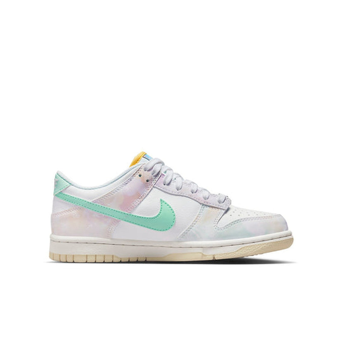 Nike Dunk Low 'Paisley Print'- Streetwear Fashion 950 - levefly.com