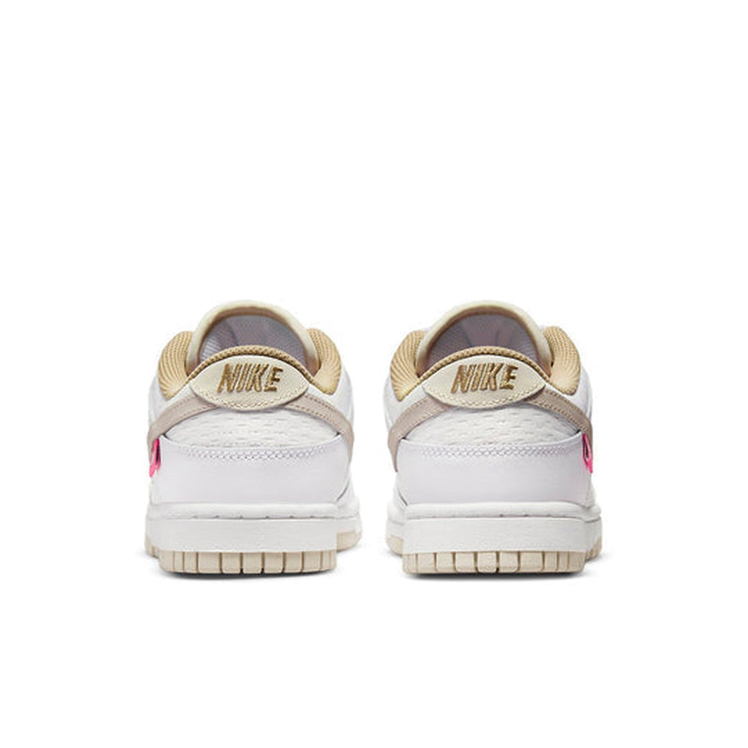 Nike Dunk Low 'Pink Bling'- Streetwear Fashion 950 - levefly.com