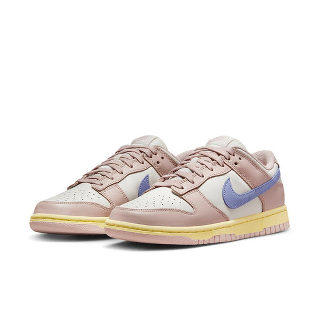 Nike Dunk Low 'Pink Oxford'- Streetwear Fashion 950 - levefly.com