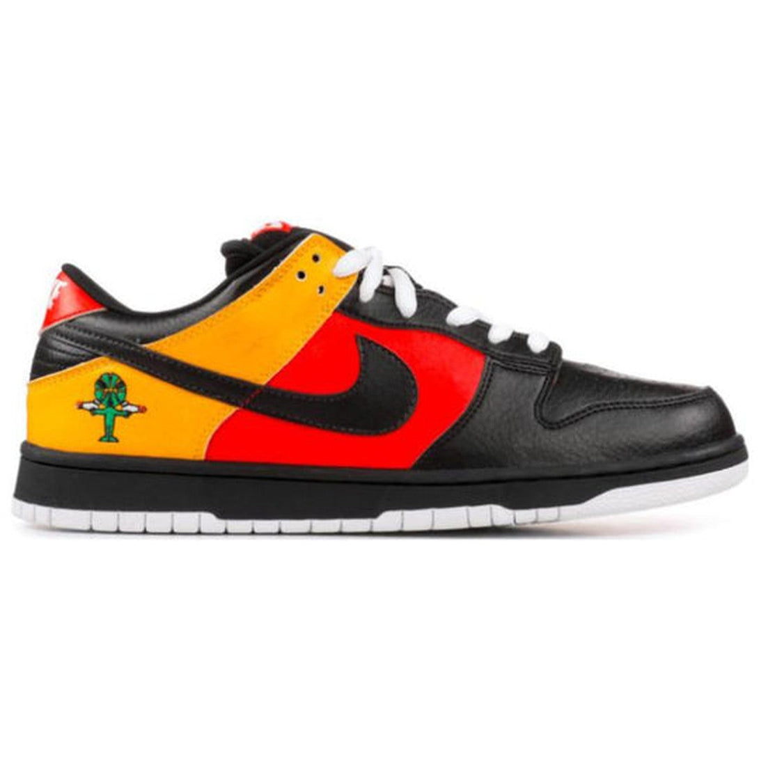 Nike Dunk Low Pro SB Skateboard 'Orange Raygun'- Streetwear Fashion 950 - levefly.com