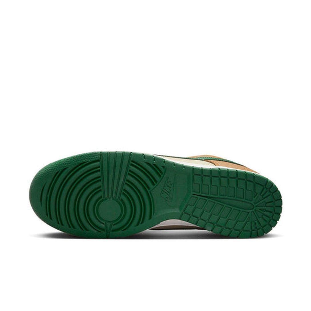 Nike Dunk Low 'Rattan Canyon Green'- Streetwear Fashion 950 - levefly.com