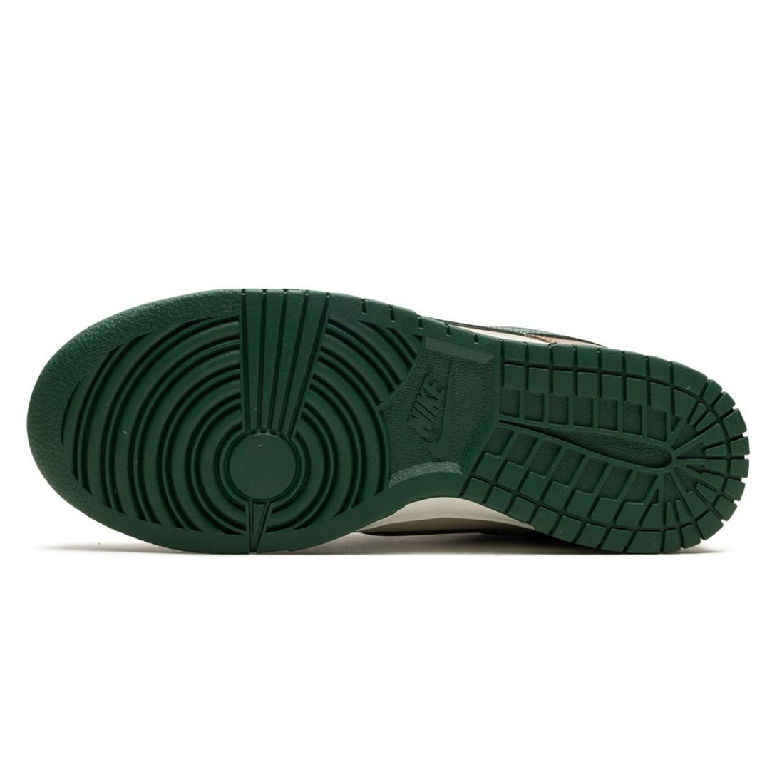 Nike Dunk Low "Rattan Gorge Green"- Streetwear Fashion 950 - levefly.com