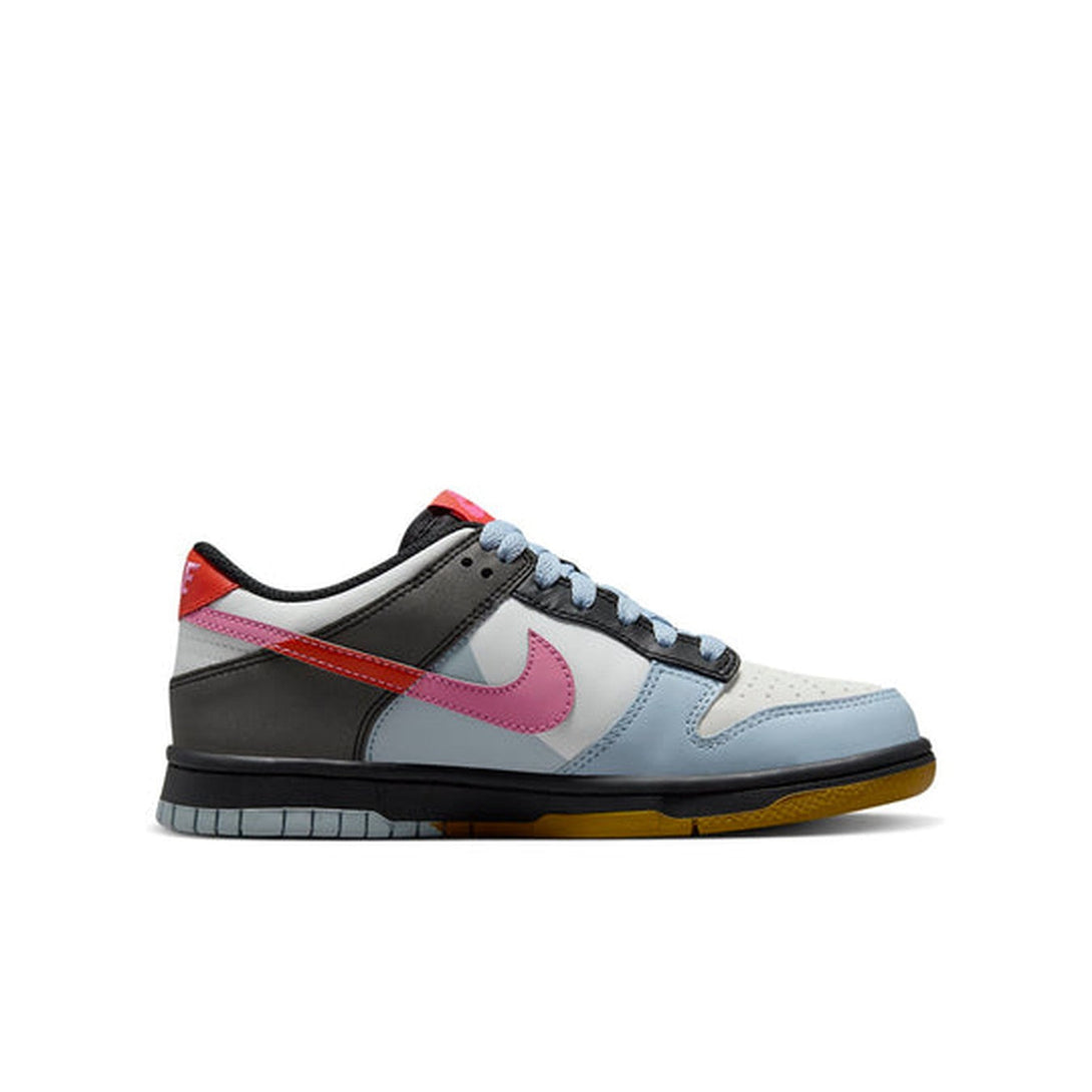 Nike Dunk Low SE 'Dance'- Streetwear Fashion 950 - levefly.com