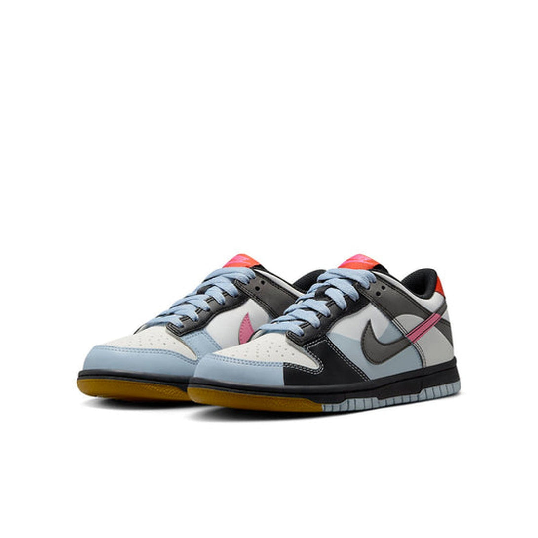 Nike Dunk Low SE 'Dance'- Streetwear Fashion 950 - levefly.com