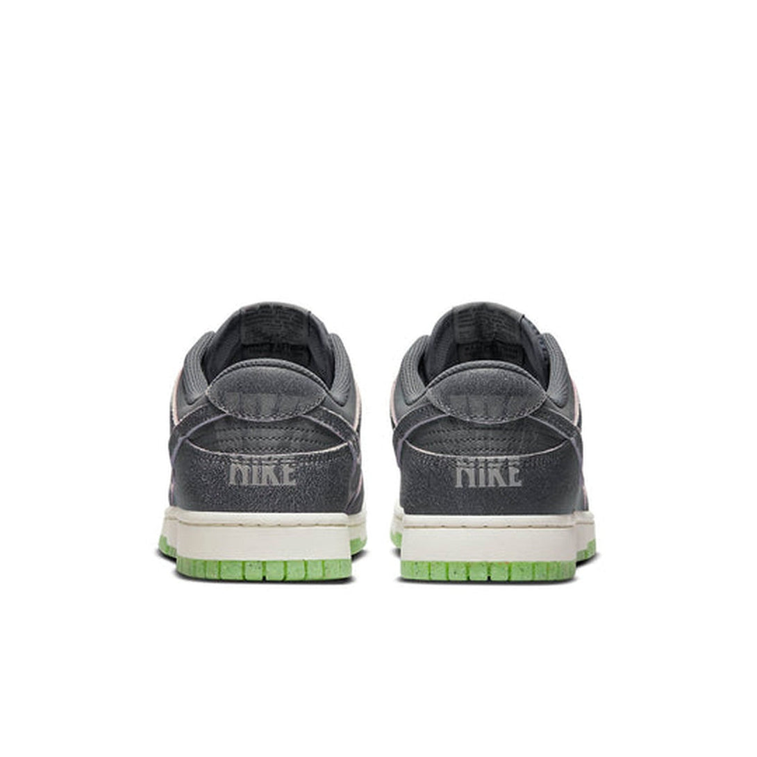 Nike Dunk Low SE 'Halloween - Cauldron'- Streetwear Fashion 950 - levefly.com