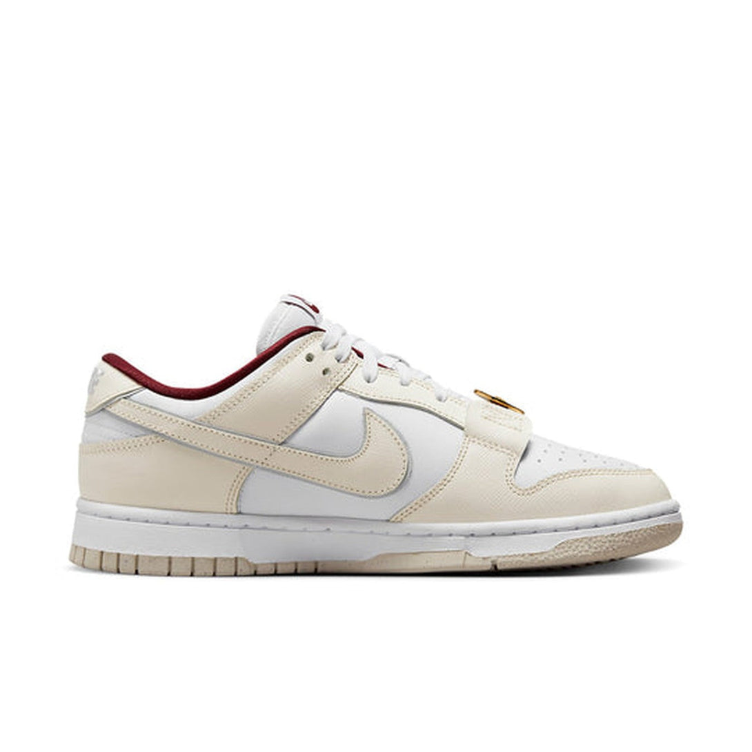 Nike Dunk Low SE Just Do It 'White Phantom'- Streetwear Fashion 950 - levefly.com